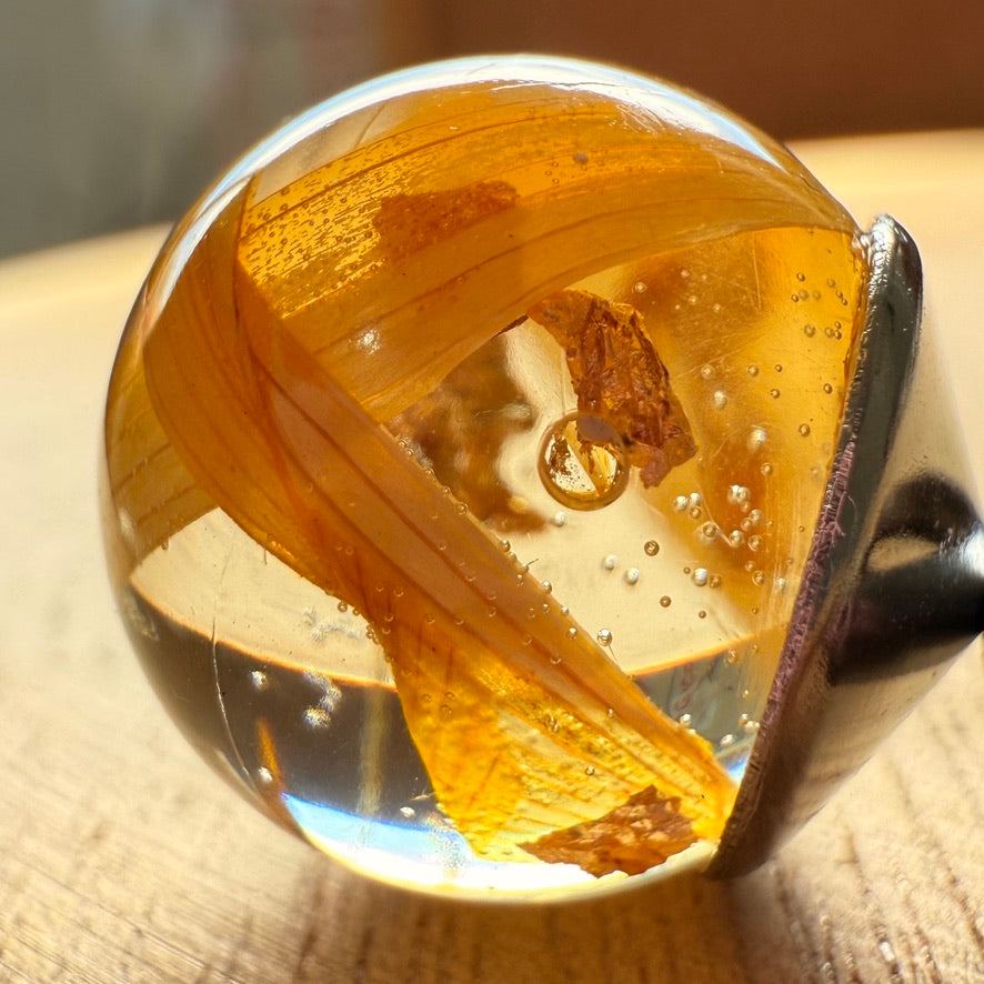 Vista lateral de esfera de anillo Quellón